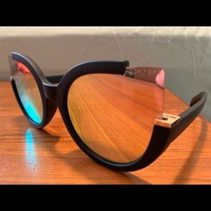 Cat eye mirror sunglasses